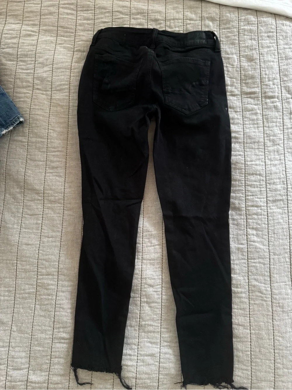 American Eagle Outfitters Black Distressed Ankle Skinny Jeans super stretch